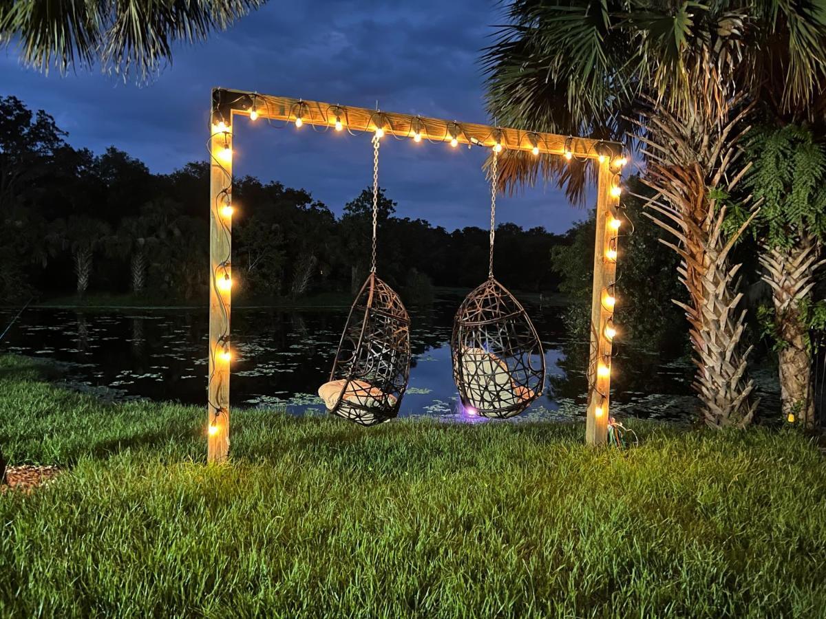 מלון טיטוסוויל Lake Front Rv Experience Close To Port Canaveral And Kennedy Space Center מראה חיצוני תמונה